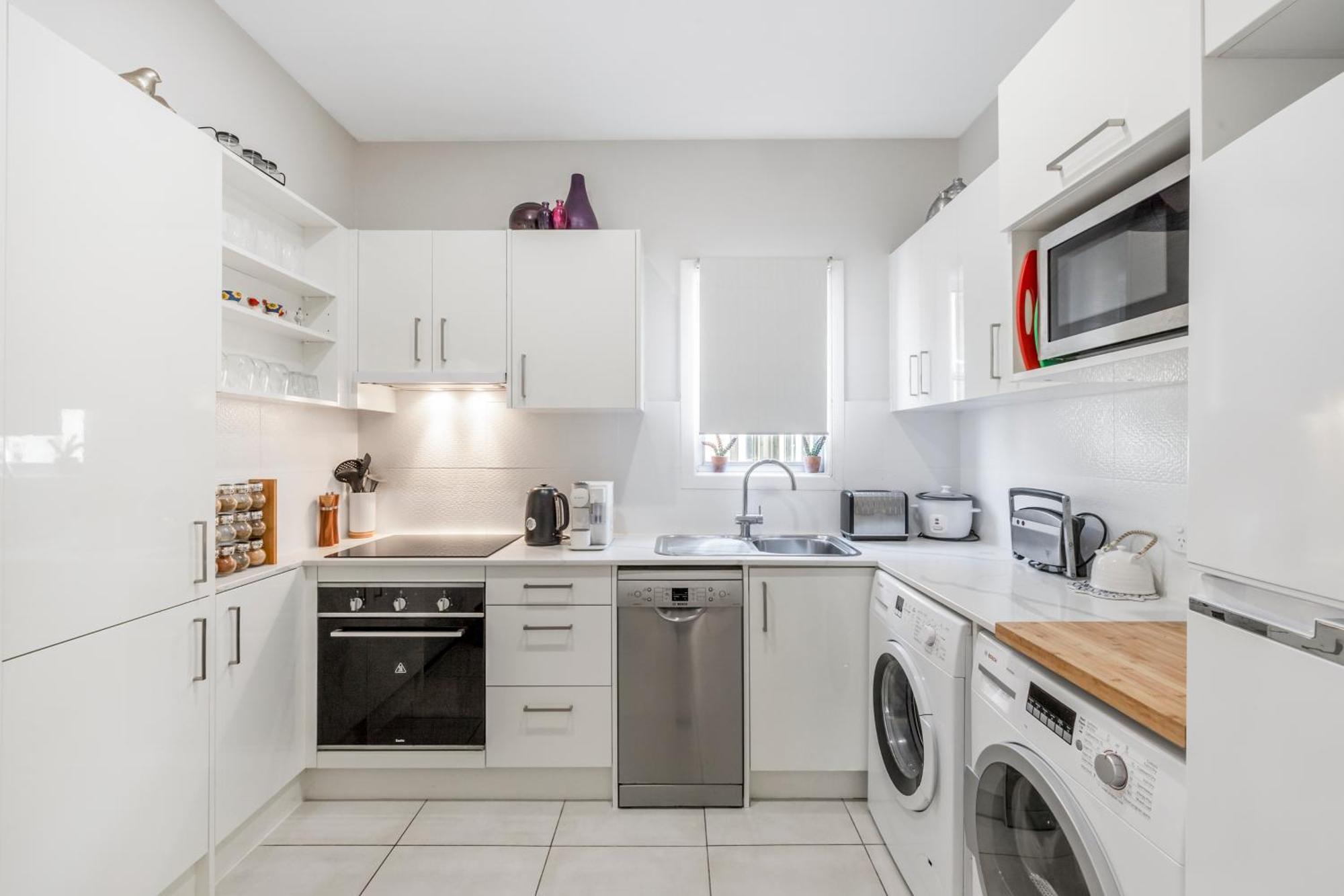 On Esplanade Own Flat & Pool, Manly Cafe Precinct Apartment Brisbane